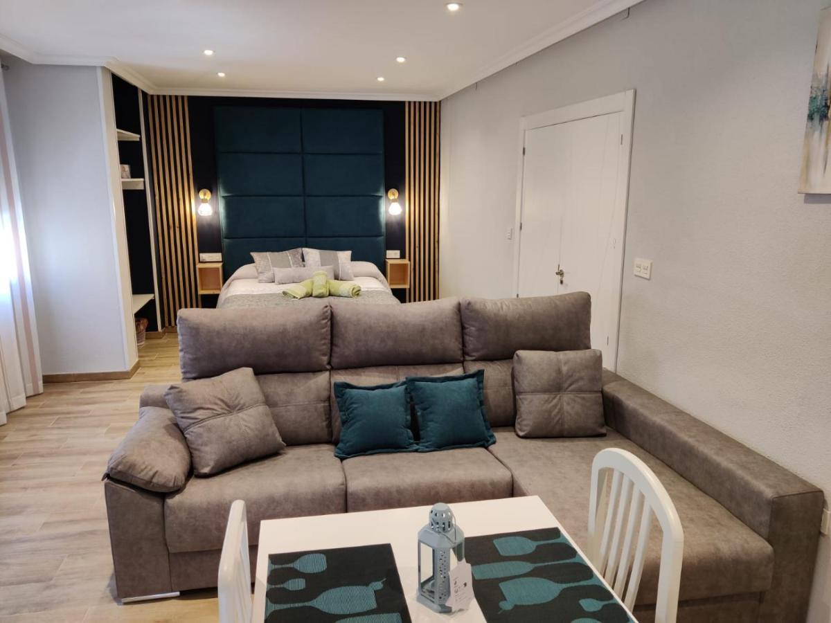 Duerme A Gusto - Tu Habitacion Acogedora En Torredonjimeno エクステリア 写真