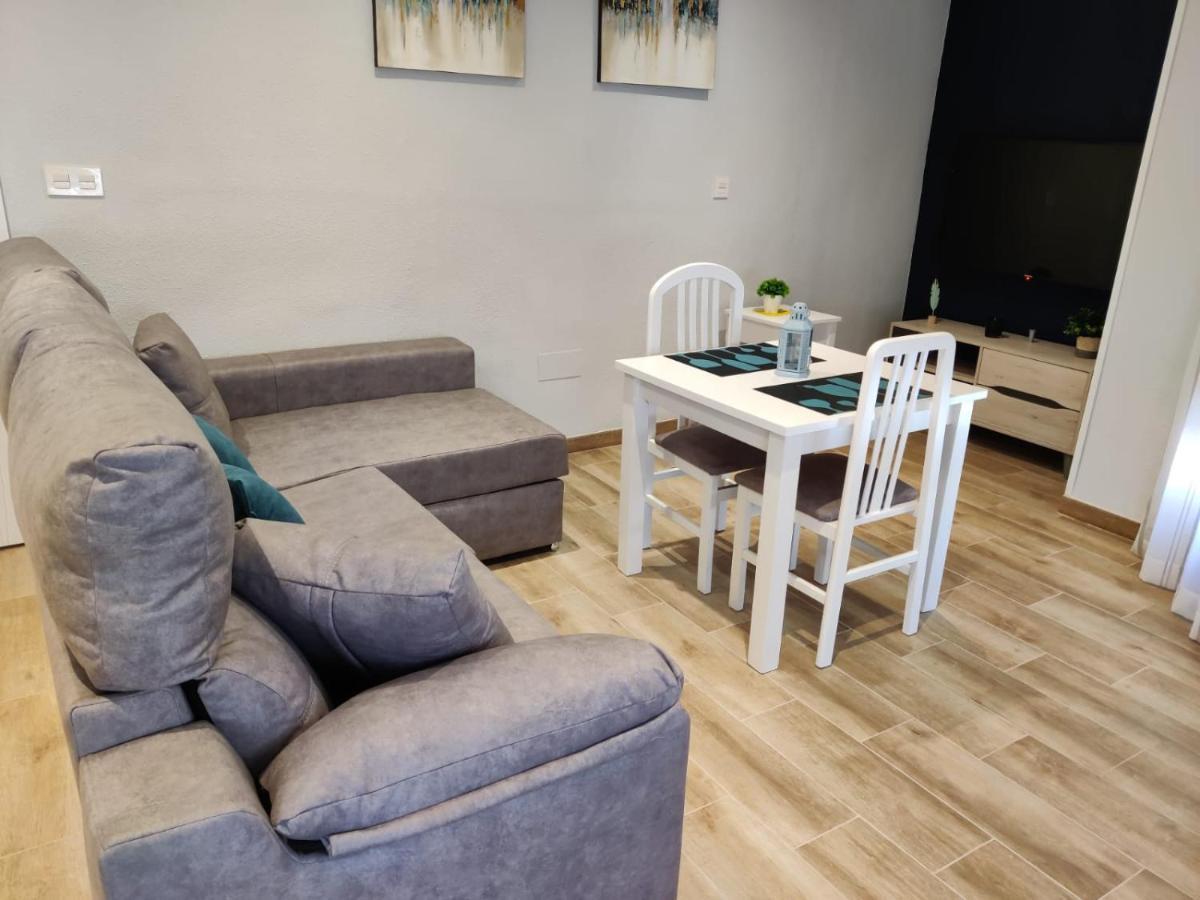 Duerme A Gusto - Tu Habitacion Acogedora En Torredonjimeno エクステリア 写真